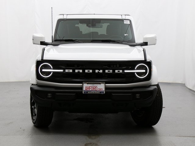 2025 Ford Bronco Outer Banks photo 5