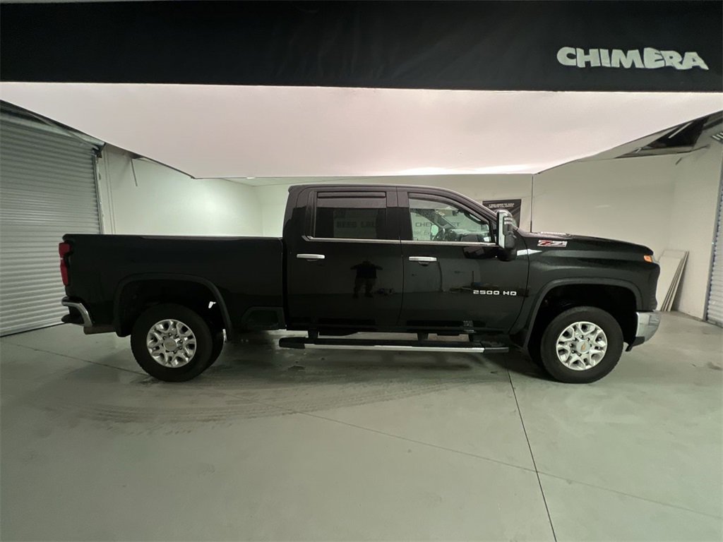2024 Chevrolet Silverado LTZ photo 9