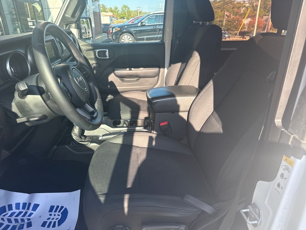 2018 Jeep Wrangler Sport S photo 9