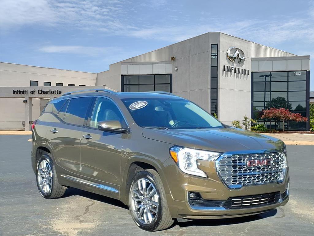 2023 GMC Terrain Denali