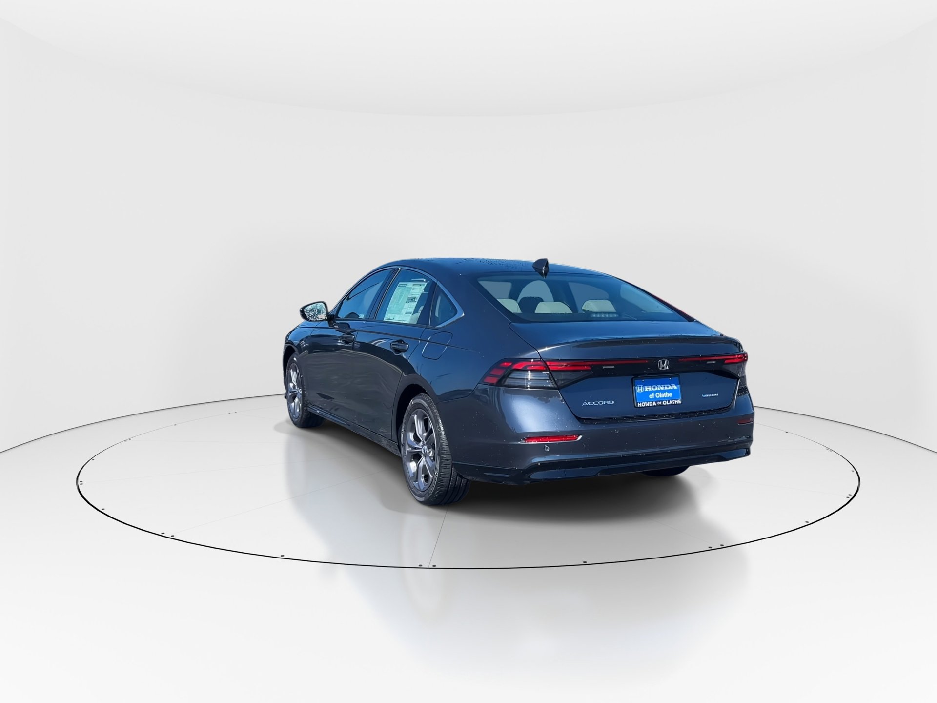 2025 Honda Accord Hybrid EX-L photo 6