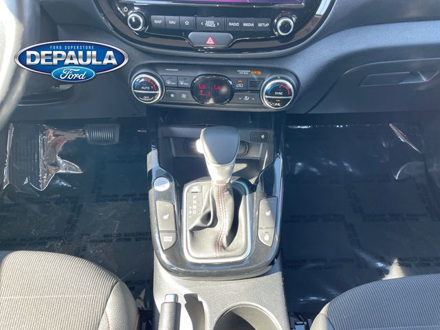 2022 Kia Soul GT-Line Turbo photo 11