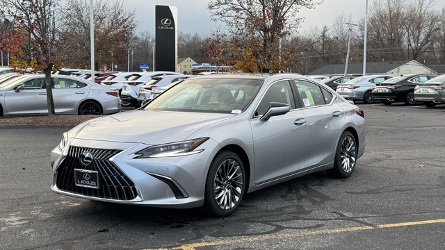 2025 Lexus ES 350 Ultra Luxury's photo