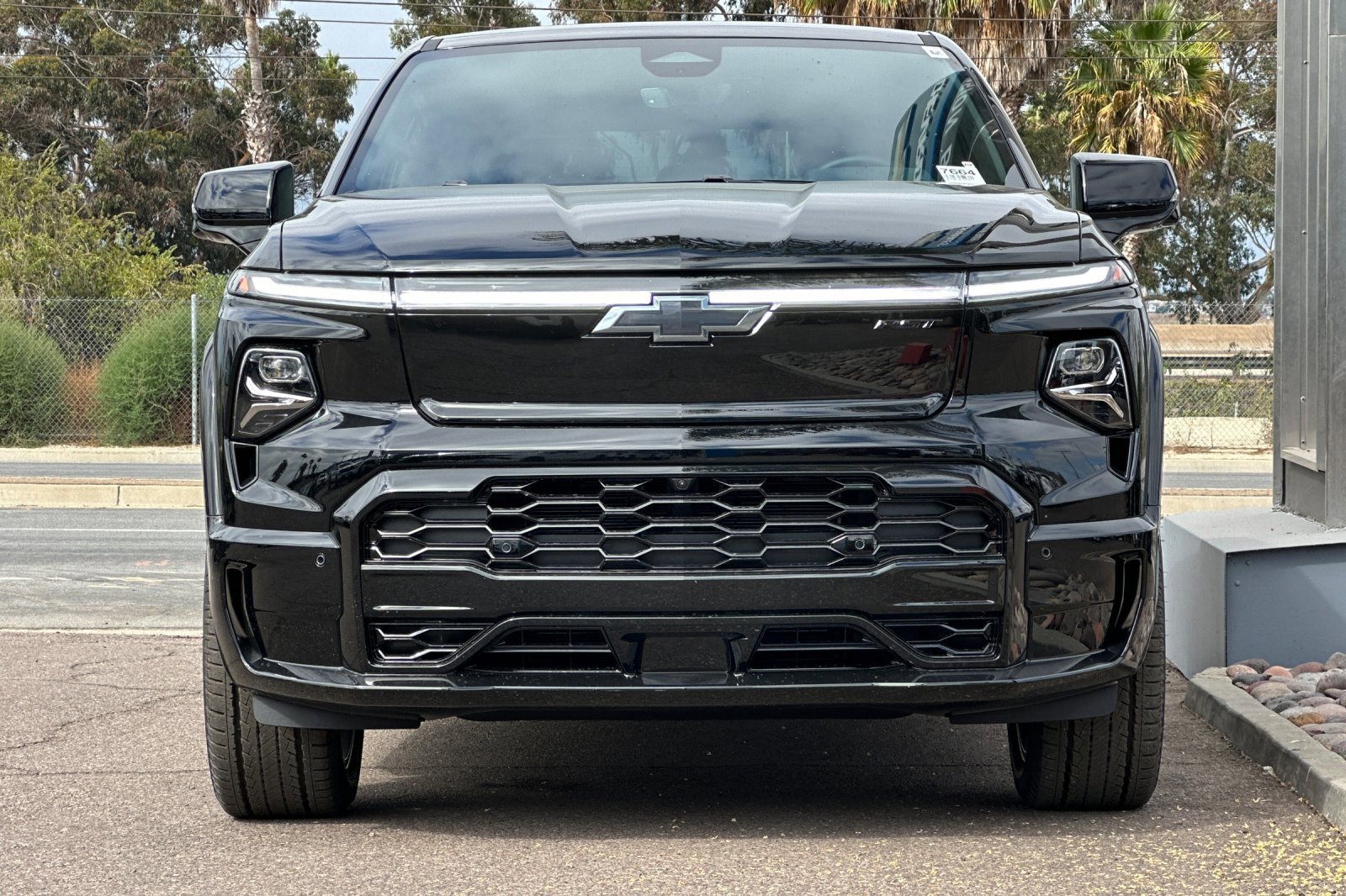 2024 Chevrolet Silverado EV RST photo 6