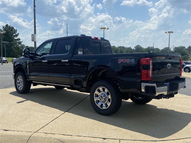 2025 Ford F-350 photo 4