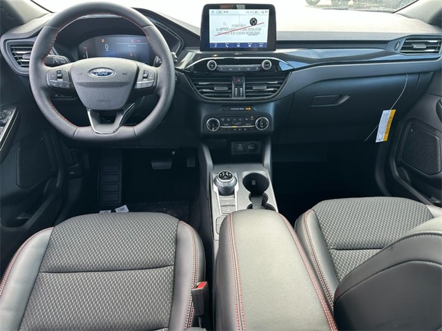 2025 Ford Escape ST-Line photo 5