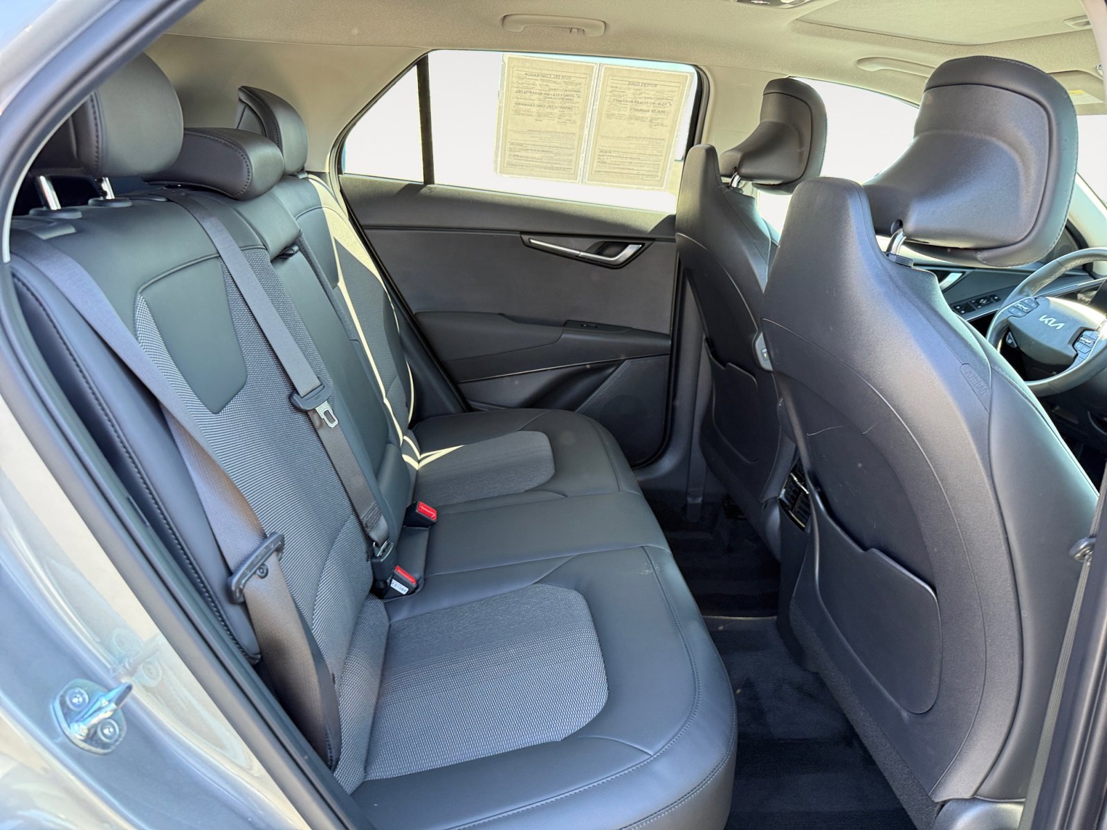 2023 Kia Niro EX Touring photo 18