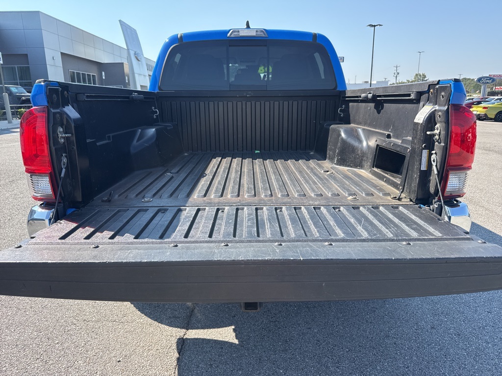 2020 Toyota Tacoma SR5 4x4 photo 7