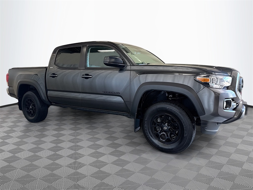 2023 Toyota Tacoma SR5 photo 3