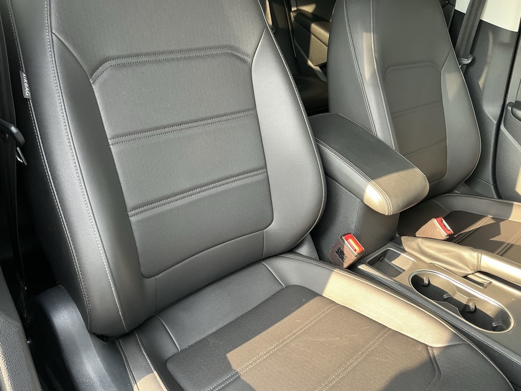 2021 Volkswagen Passat 2.0T SE photo 23