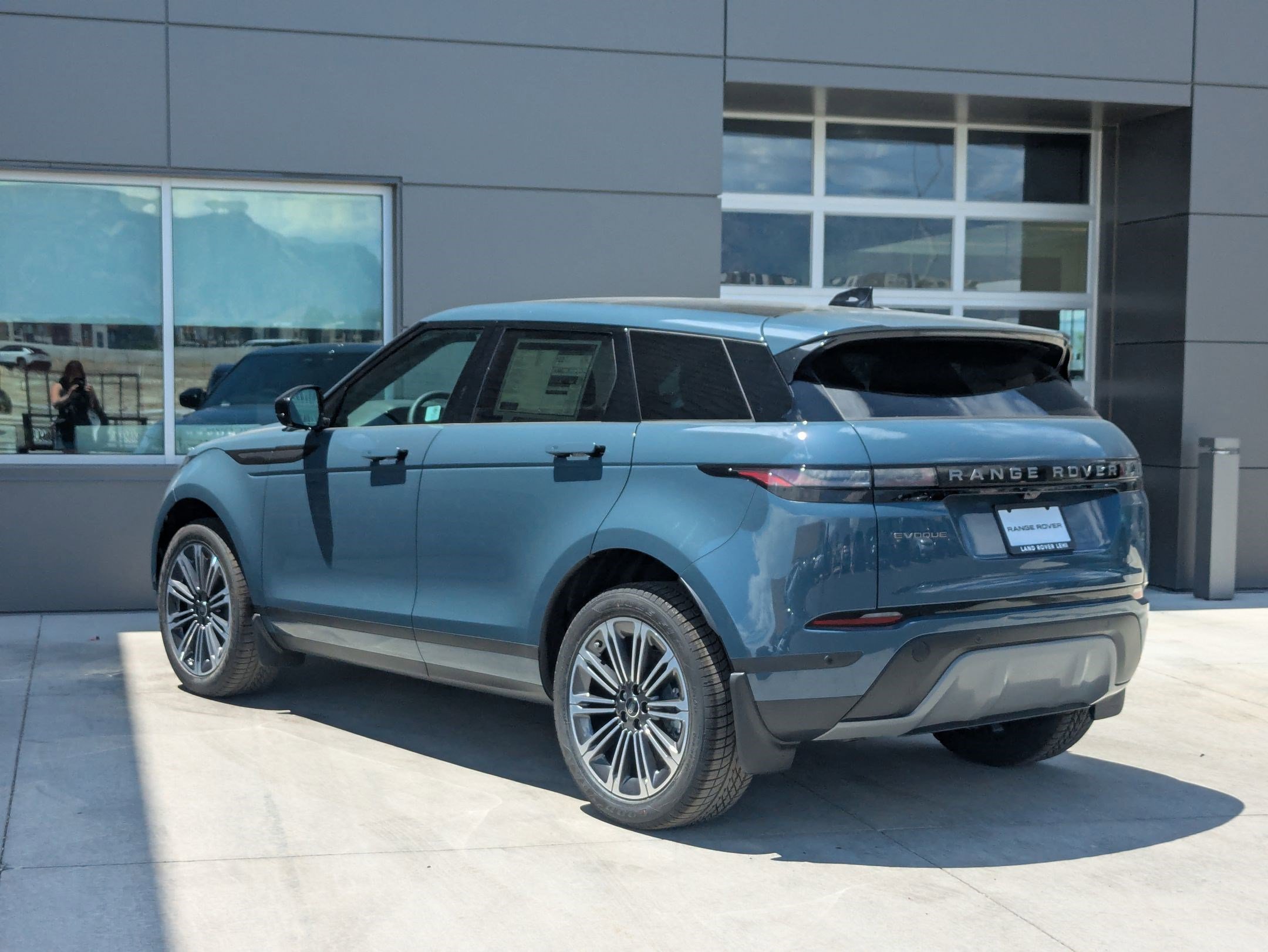 2026 Land Rover Range Rover Evoque S photo 7