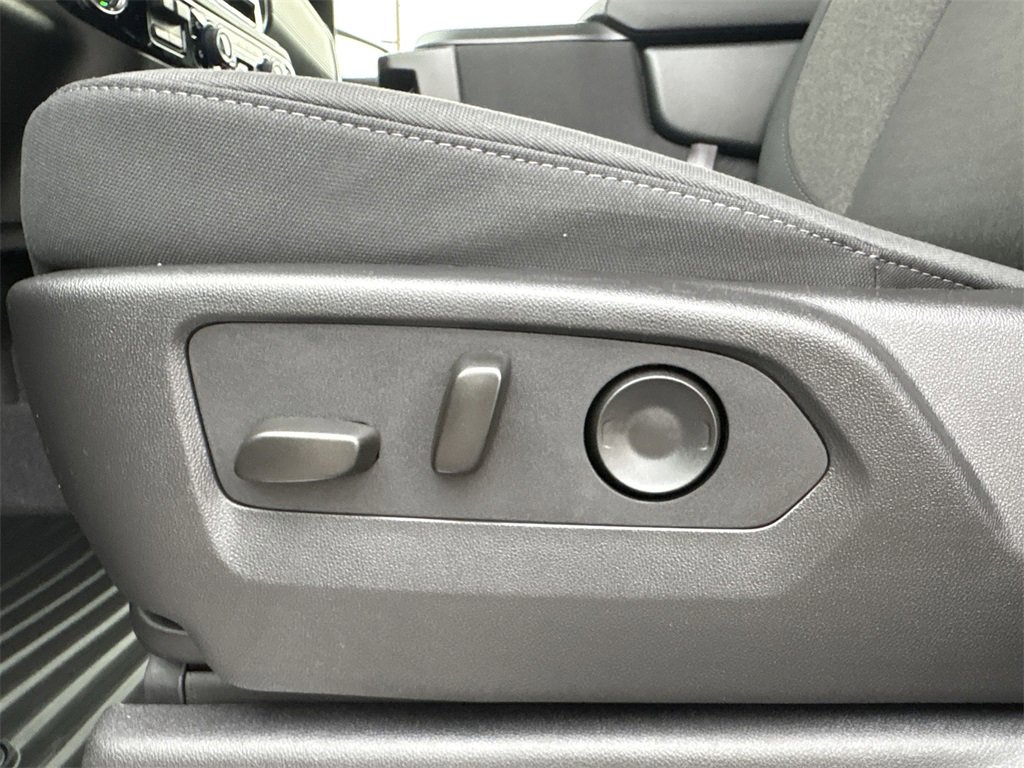 2026 Chevrolet Silverado 1500 LT photo 12