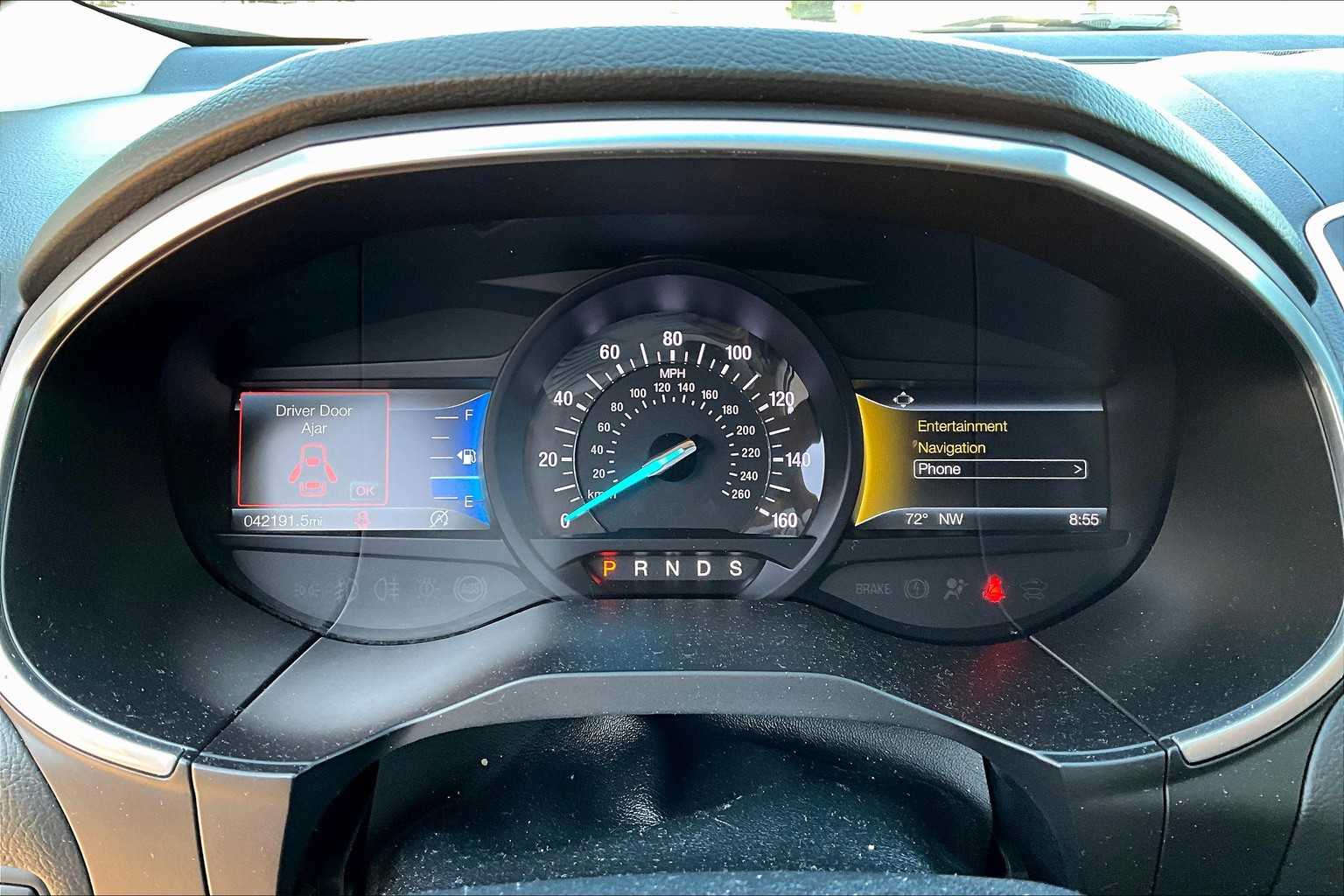 2019 Ford Edge Titanium photo 22