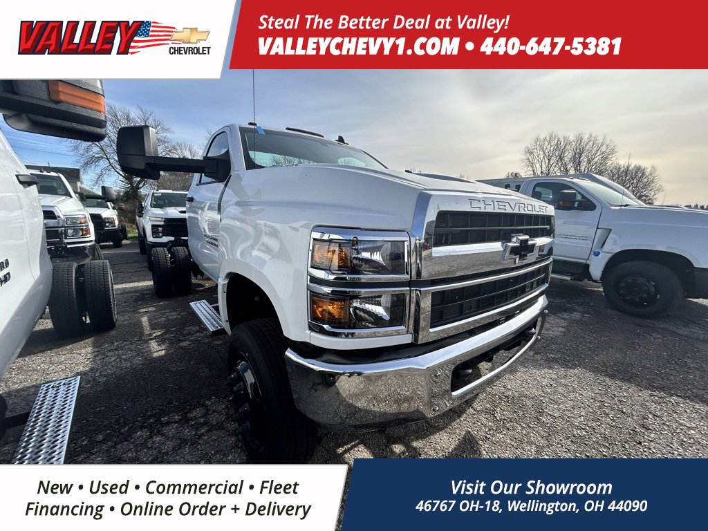 2024 Chevrolet Silverado 4500 Medium Duty Chassis Cab 1LT's photo