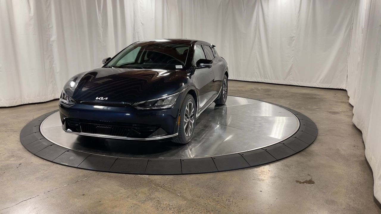 2023 Kia EV6 Wind photo 4