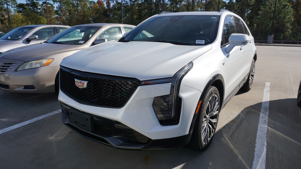 2025 Cadillac XT4 Sport's photo