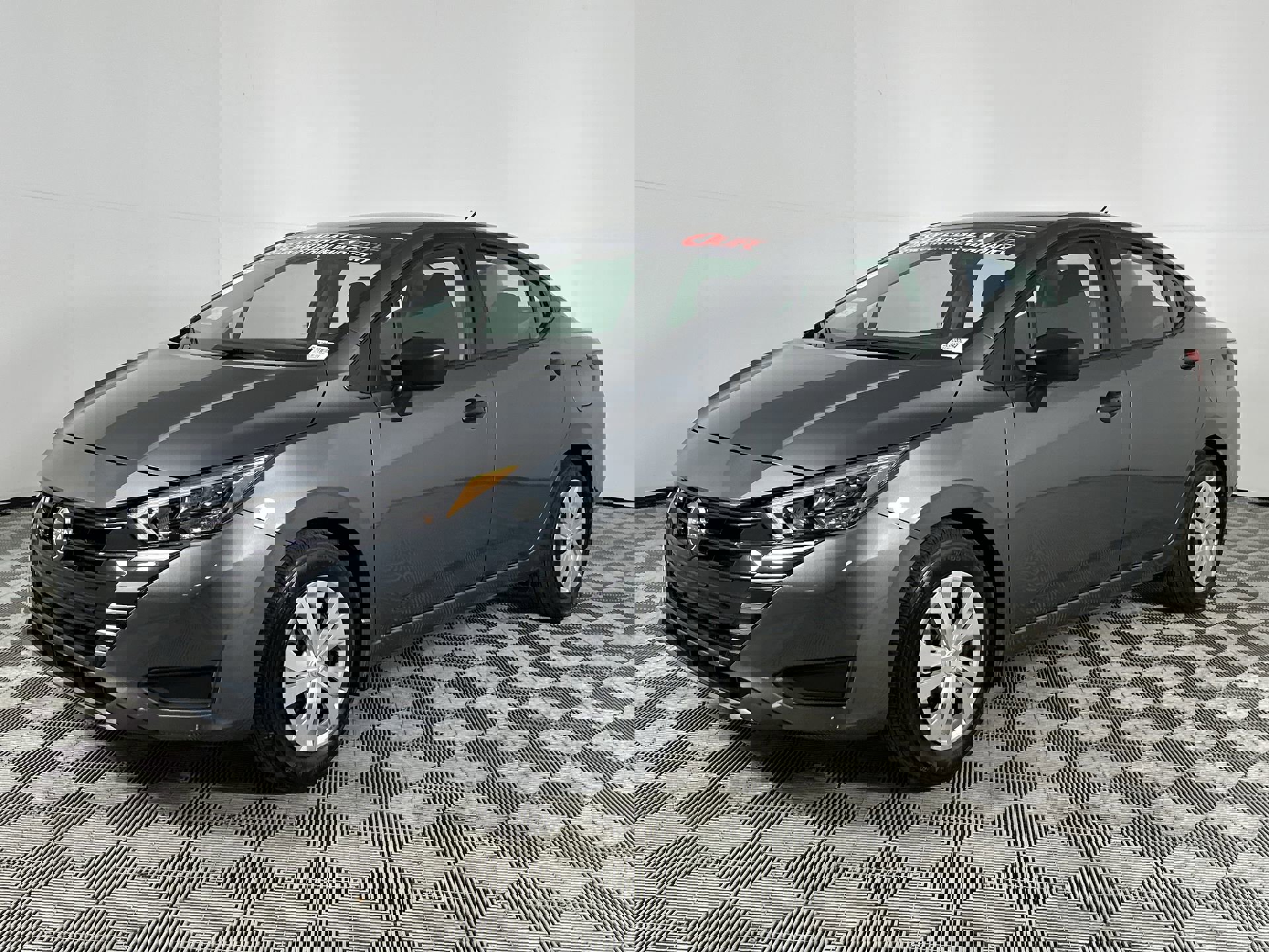 2025 Nissan Versa S photo 4