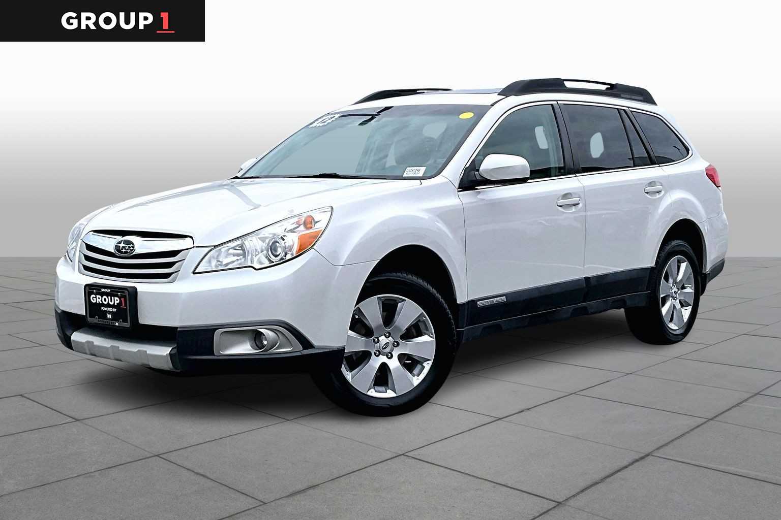 2012 Subaru Outback Limited's photo