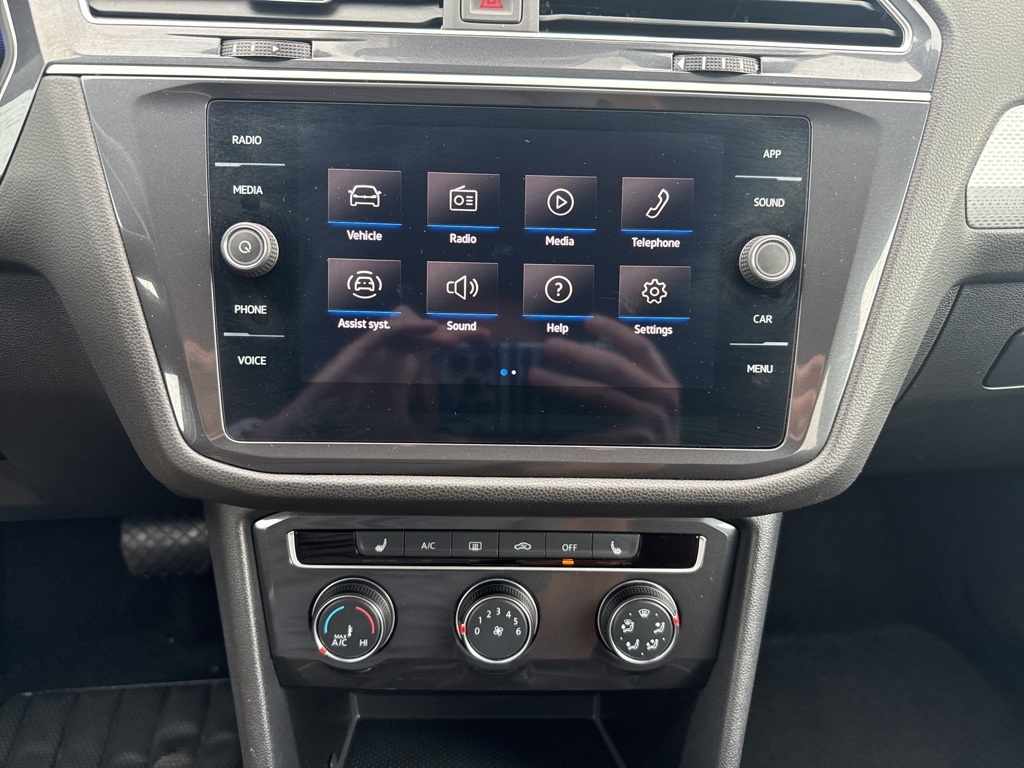 2024 Volkswagen Tiguan S photo 3