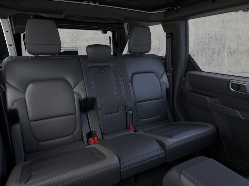 2025 Ford Bronco Outer Banks photo 11