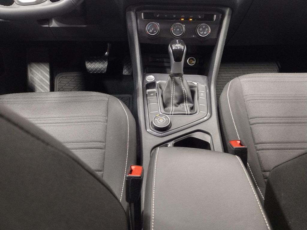 2024 Volkswagen Tiguan S photo 29