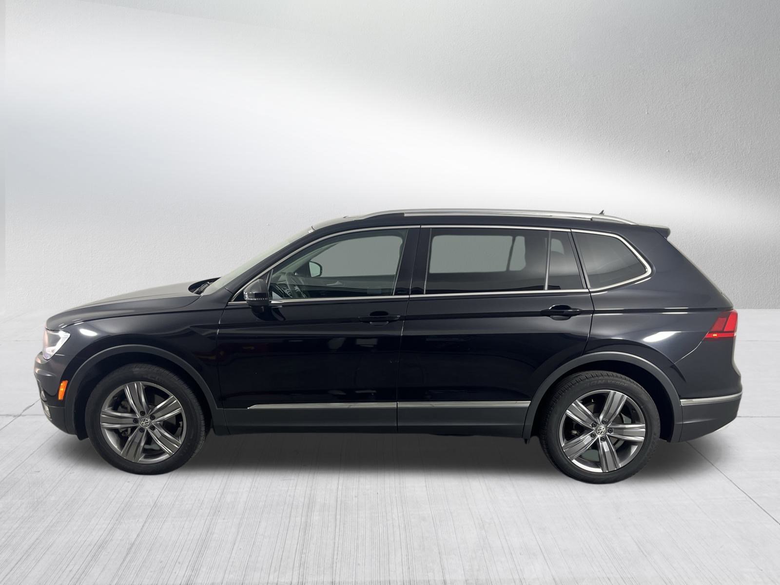 2021 Volkswagen Tiguan SEL photo 4