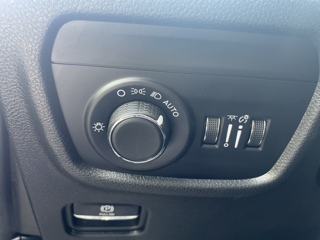 2024 Jeep Grand Cherokee Altitude photo 10