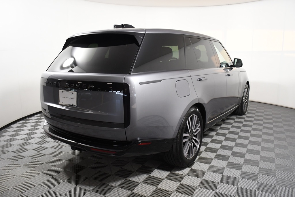 2025 Land Rover Range Rover Autobiography photo 6