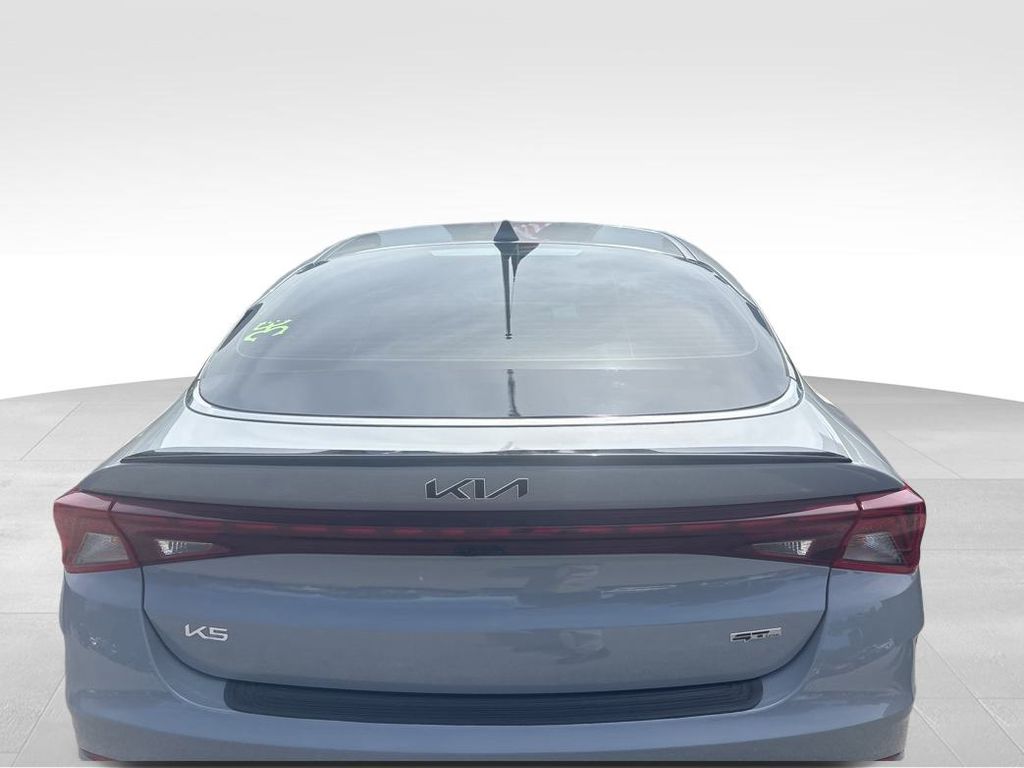 2024 Kia K5 GT-Line photo 9
