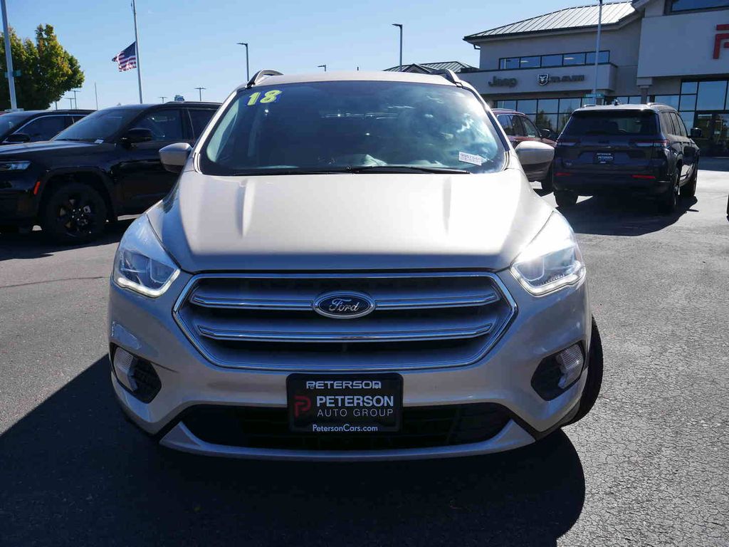 2018 Ford Escape SE photo 2