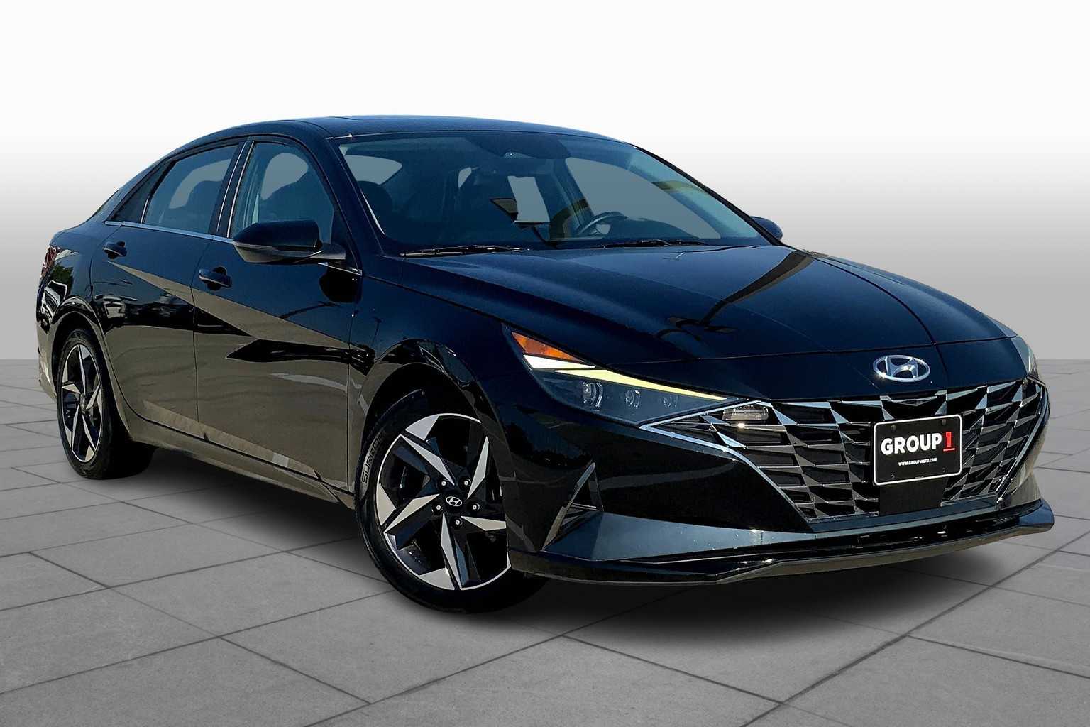 2021 Hyundai Elantra Limited photo 2