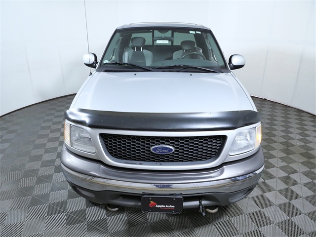 2003 Ford F-150 XLT photo 2