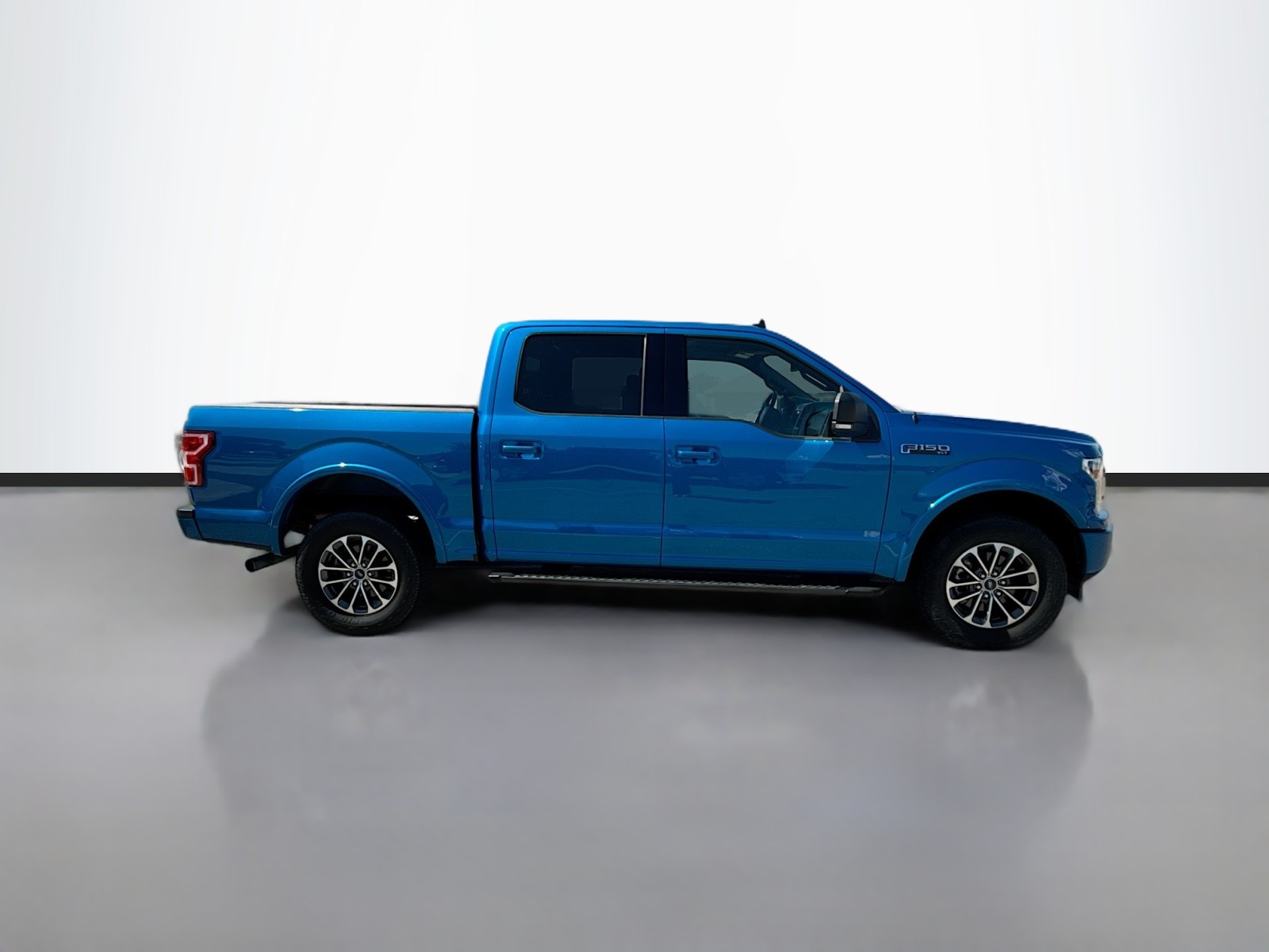 2019 Ford F-150 XLT photo 3