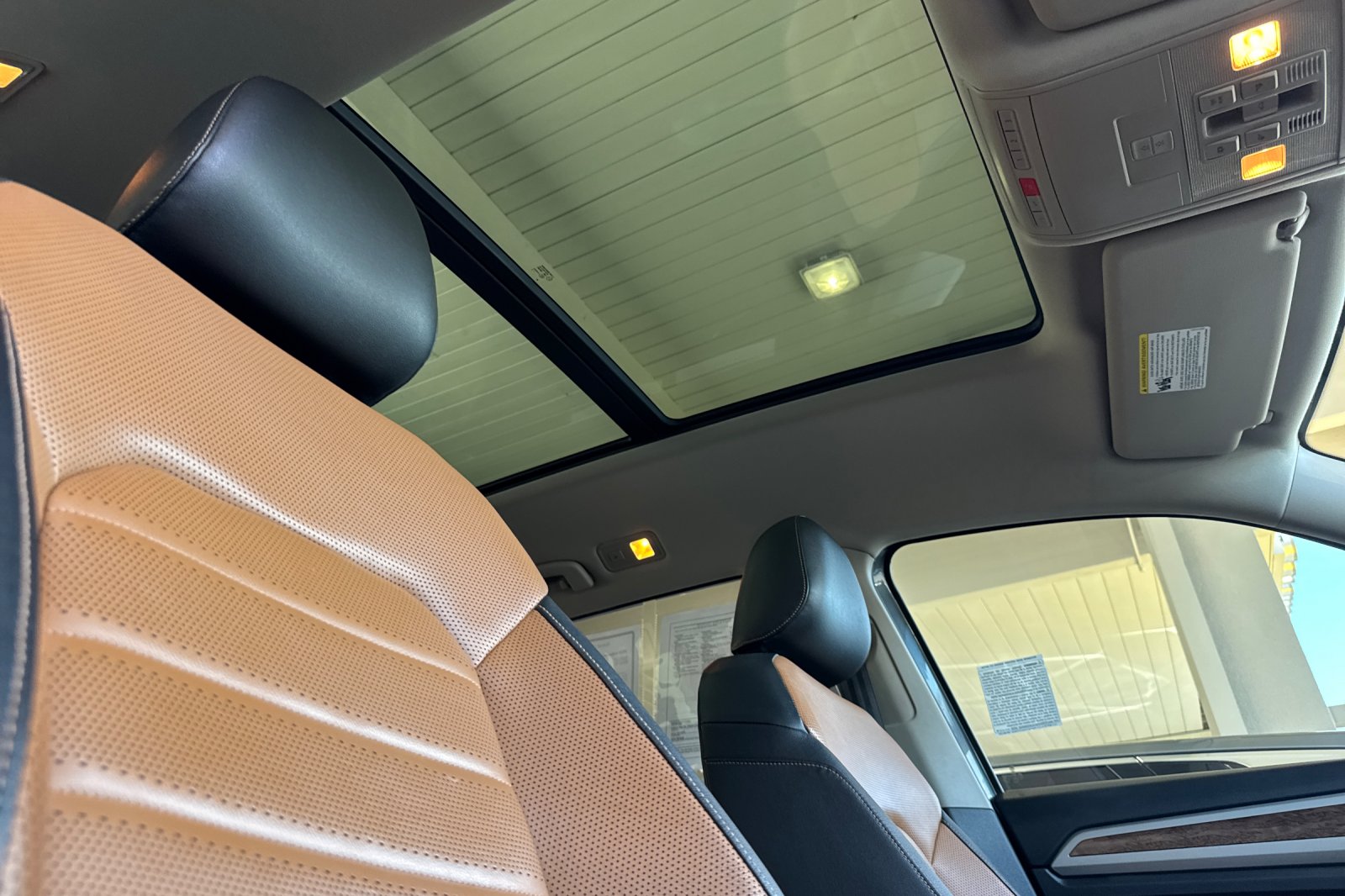 2019 Volkswagen Atlas V6 SEL Premium photo 16