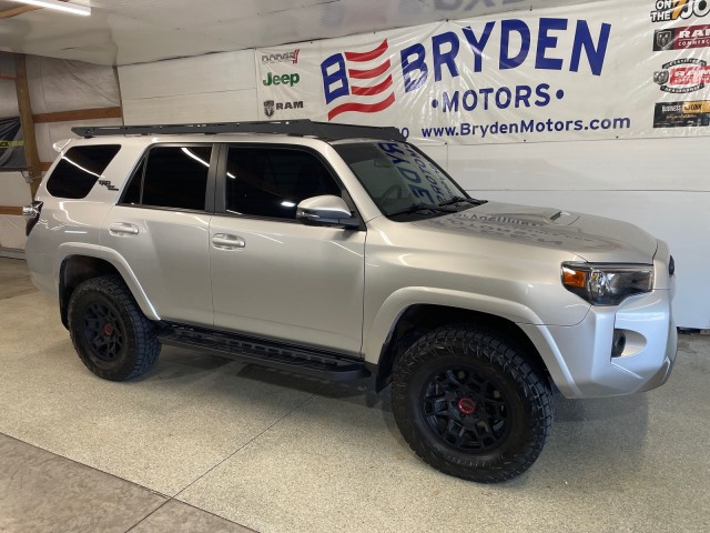 2022 Toyota 4Runner TRD Premium photo 3