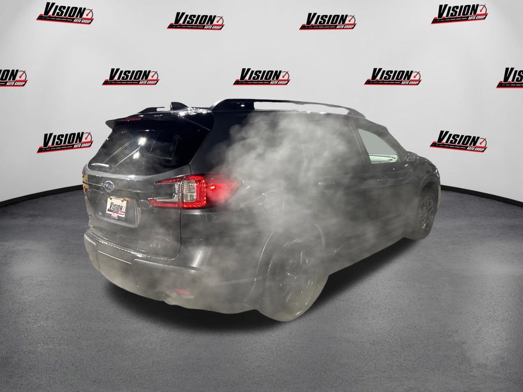 2023 Subaru Ascent Onyx Edition photo 4