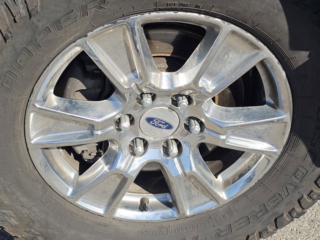 2015 Ford F-150 XLT photo 15