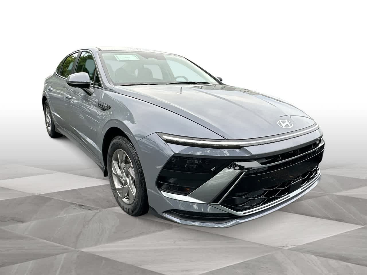 2026 Hyundai Sonata SE photo 2