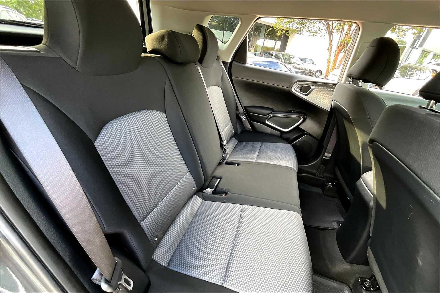 2023 Kia Soul LX S photo 16