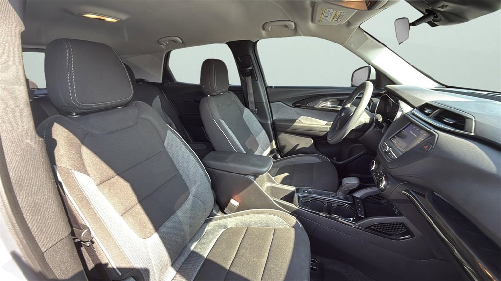 2023 Chevrolet Trailblazer LT photo 13