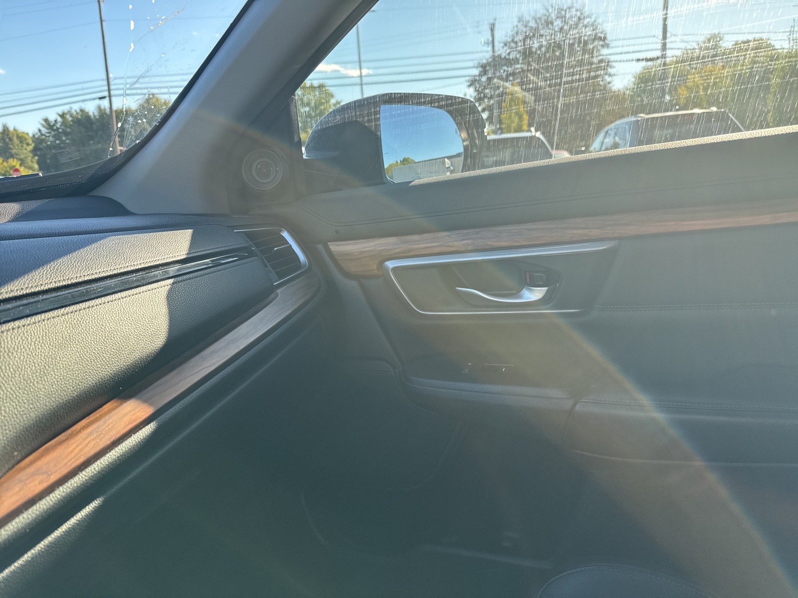 2017 Honda CR-V Touring photo 21