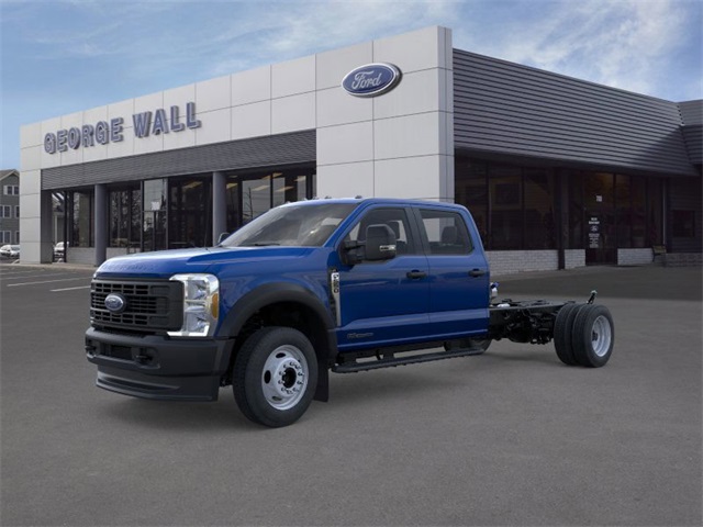 2026 Ford F-550 Super Duty Chassis Cab XL's photo