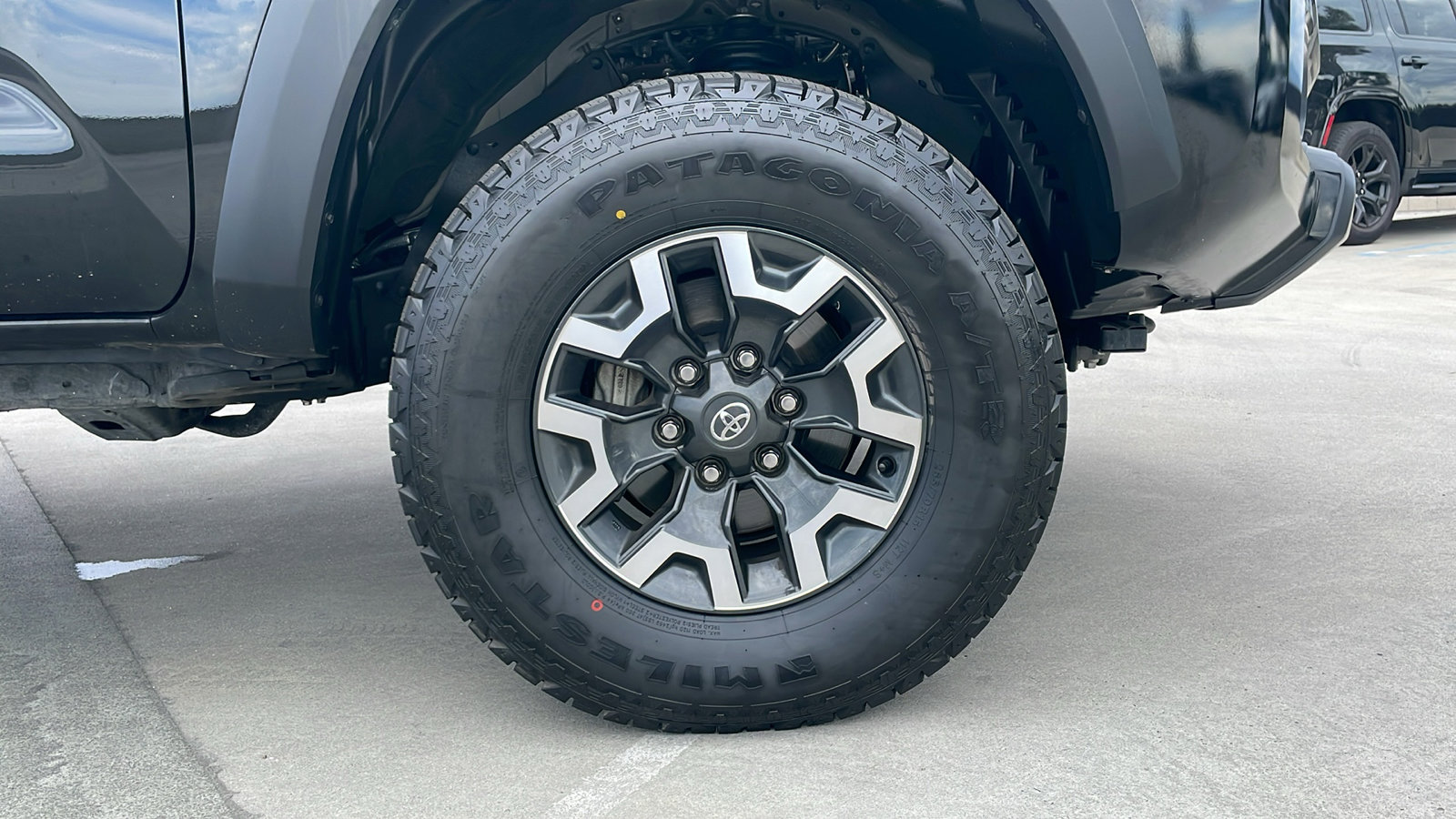 2023 Toyota Tacoma TRD Off-Road V6 photo 25