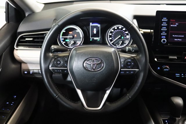 2023 Toyota Camry Hybrid LE photo 3