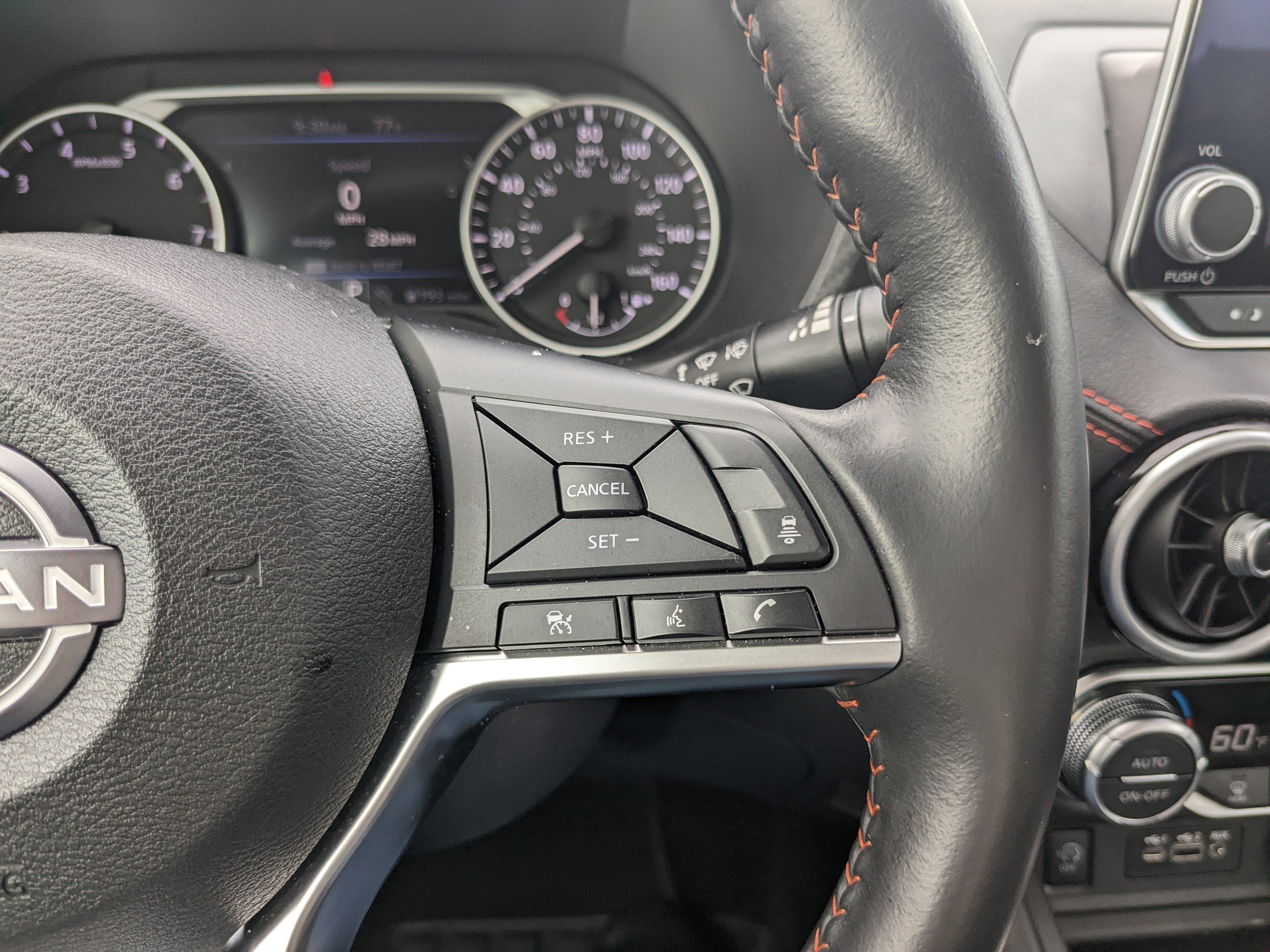 2024 Nissan Sentra SR photo 18