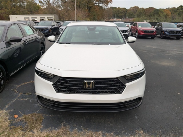 2025 Honda Accord LX photo 3