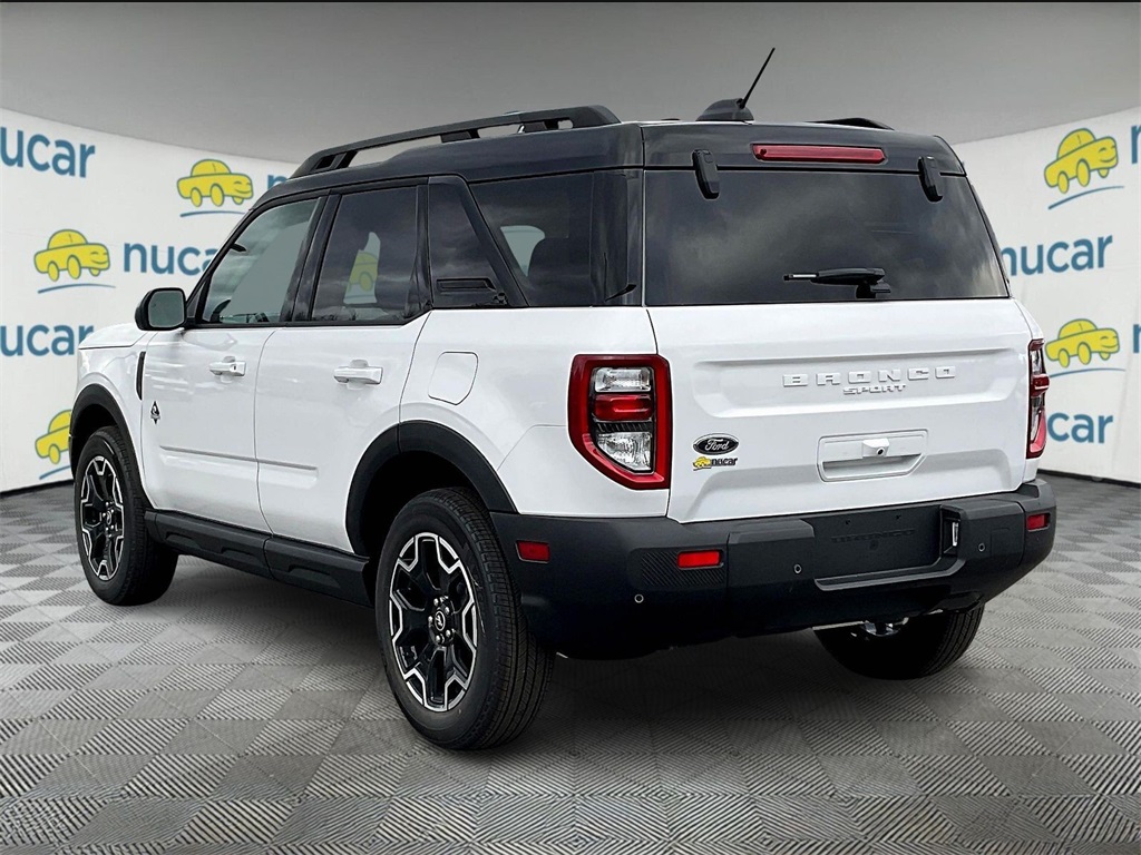 2025 Ford Bronco Sport Outer Banks photo 4