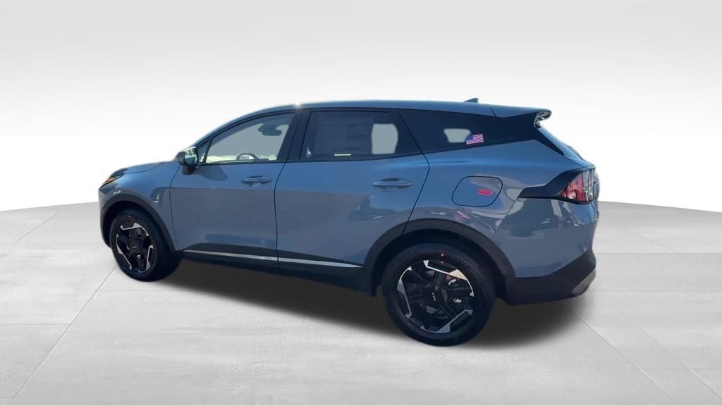 2026 Kia Sportage Hybrid S photo 3