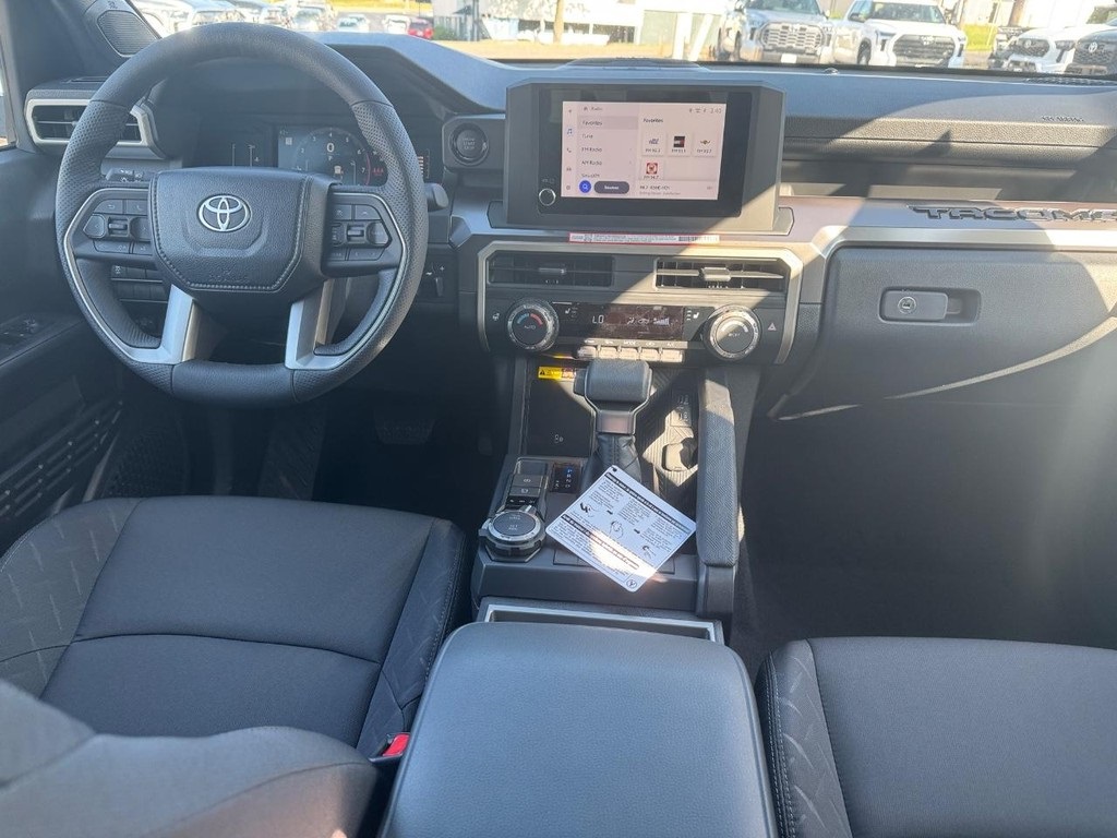 2025 Toyota Tacoma SR5 4x4 Double Cab photo 6