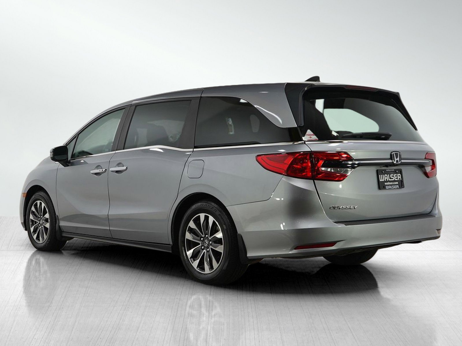 2023 Honda Odyssey EX-L photo 2